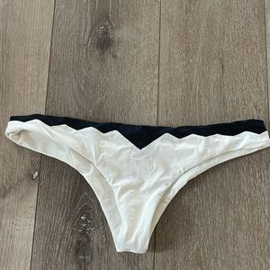 medium boys and arrows bikini bottom